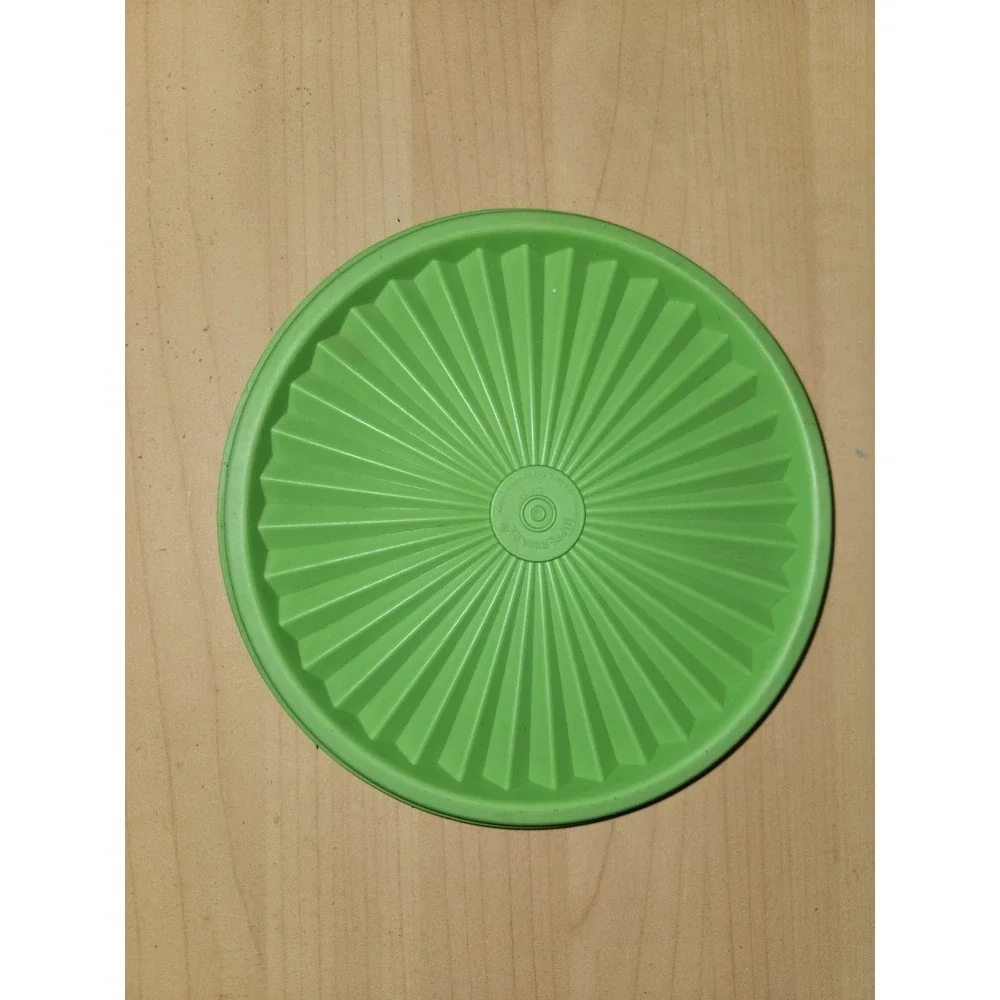 Vintage Green Servalier Tupperware Replacement Lid 808-33 Seal 6.5